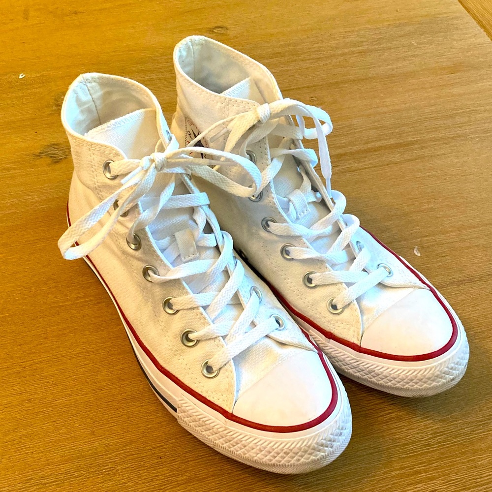 White Chuck Taylor All Star